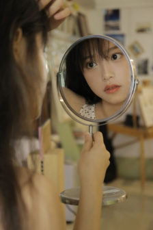 亚洲XXX午休国产熟女屁屁手